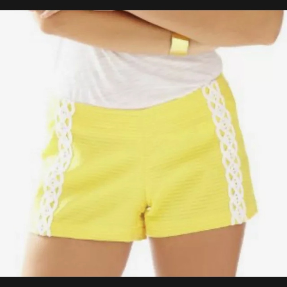 Lilly Pulitzer Liza Shorts NWT Size 8 Sunglow